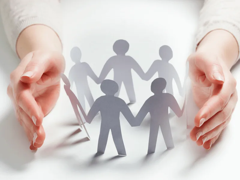 Đọc kỹ thời gian chờ và các điều khoản loại trừ trước khi ký hợp đồng để bảo vệ quyền lợi cá nhân.