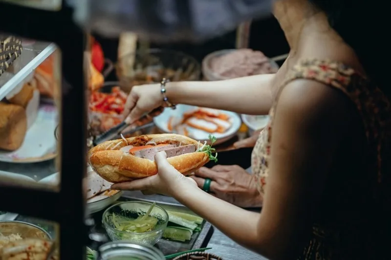 an banh mi nhieu co tot khong